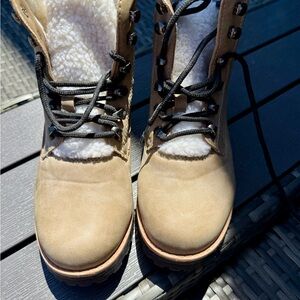 Yoki Tan Fleece Lined Boots